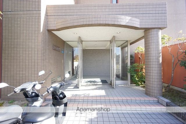 リーブ平田の玄関写真