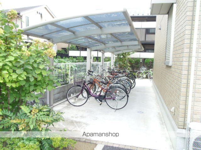 オリーブの外観写真