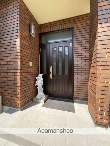 沼津市 2階建 築27年の玄関写真