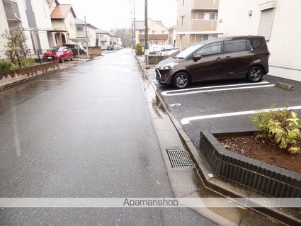 フォレストヒルズ[1LDK/45m2]の駐車場2