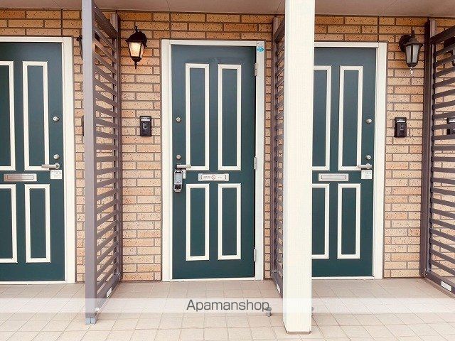 アクエリアスの玄関写真