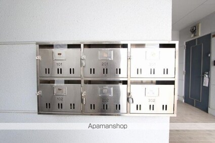 ブリッサ花ノ宮[3LDK/69.94m2]の共用部1