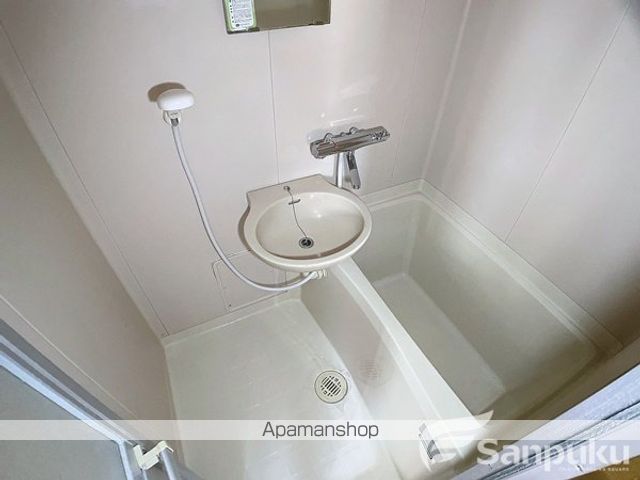 ドゥマンクレールの内装写真
