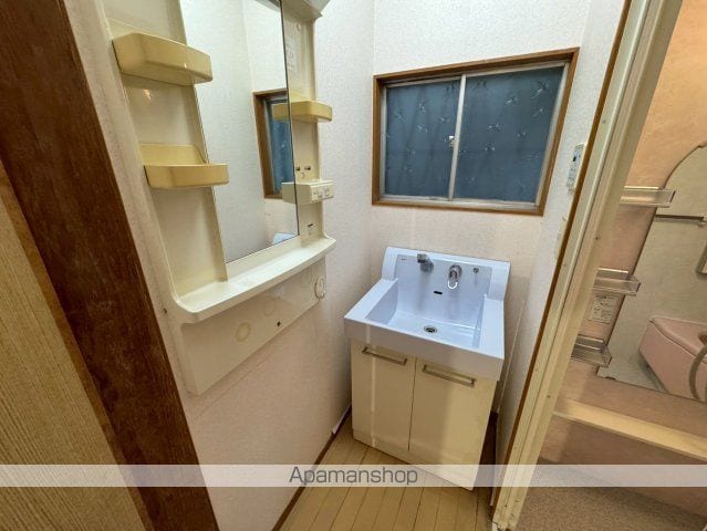 東九条町戸建の内装写真