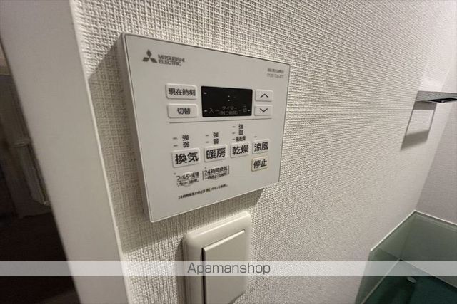 SERENITE江坂四番館の内装写真