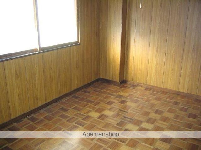 EW GRADE-1の内装写真