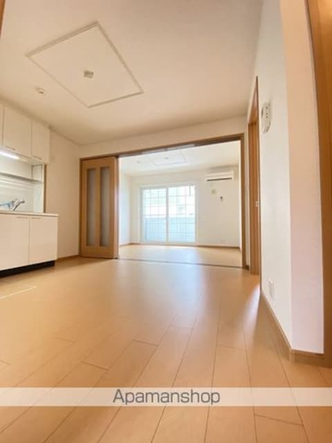 和歌山県和歌山市西高松２丁目[2DK/46.22m2]のリビング・居間