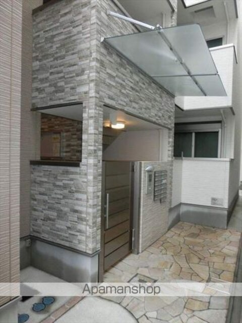 和歌山県和歌山市黒田[1LDK/38.2m2]のエントランス