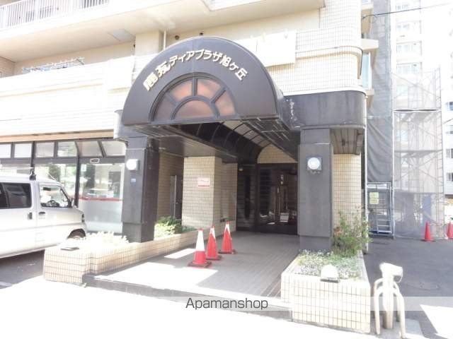 鹿友ディアプラザ旭ヶ丘の玄関写真