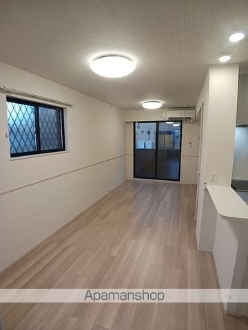 カレント レジデンス 下増田IIIの内装写真
