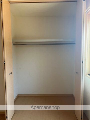 リビングタウン吉成 B棟の内装写真