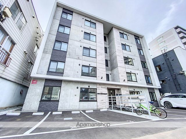 CREAMAISON東札幌SWの外観写真
