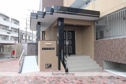 サンメゾン福島[1R/31.98m2]のエントランス