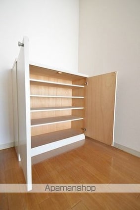 岡山県倉敷市中島[2K/39.59m2]の収納1