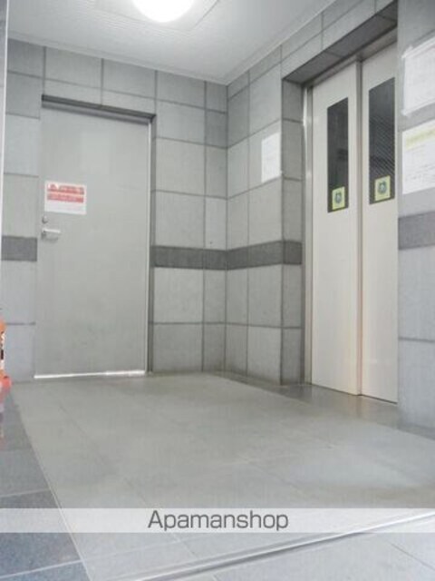 スカイコート世田谷用賀[1R/16.5m2]の共用部