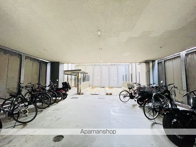 グランデ瓦町の玄関写真
