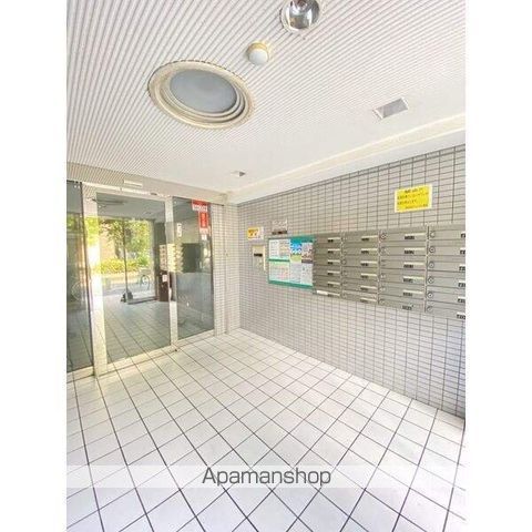 エイチ・ツー・オー今川の玄関写真