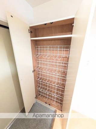 メゾンエクレーレ江古田[1K/17.07m2]の収納