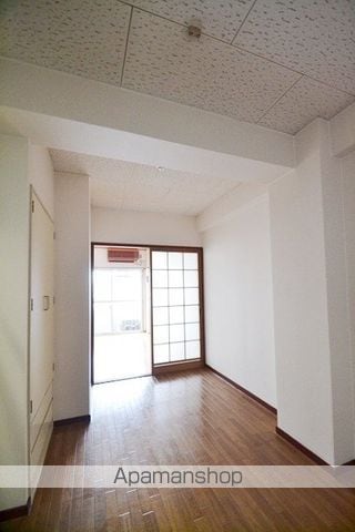和秀三篠北町ビルの内装写真