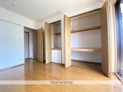 ドムール・エイト[2LDK/53.86m2]の収納