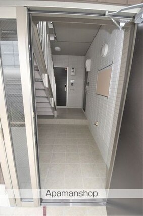 エクスプレス新八代　Ａ棟[1LDK/42.86m2]のエントランス