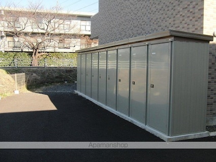 ヴィラ・クレアーレ[2LDK/57.92m2]の共用部2