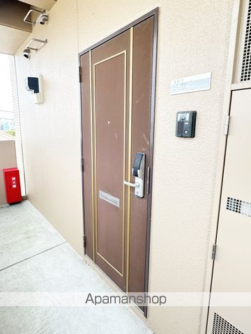 CHARMANTの玄関写真