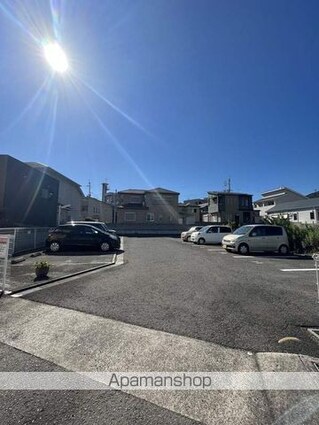 ラフィネ花水木[2LDK/53.51m2]の駐車場2