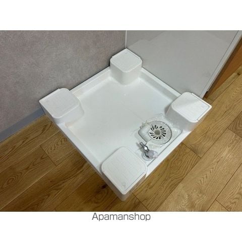 イワモトビル ホワイトコーポラスの内装写真