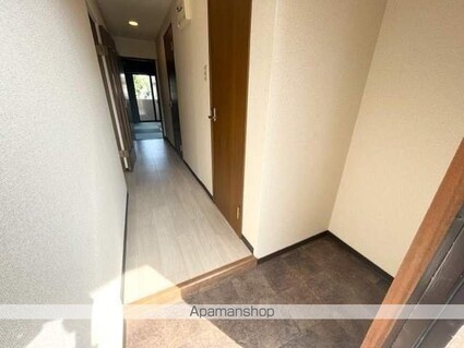 滋賀県彦根市平田町[2LDK/56.7m2]の玄関
