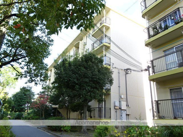 男山第4住宅307棟の外観写真