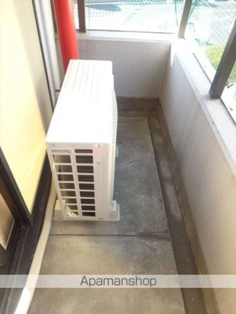 和歌山県和歌山市西高松１丁目[1R/20m2]のバルコニー