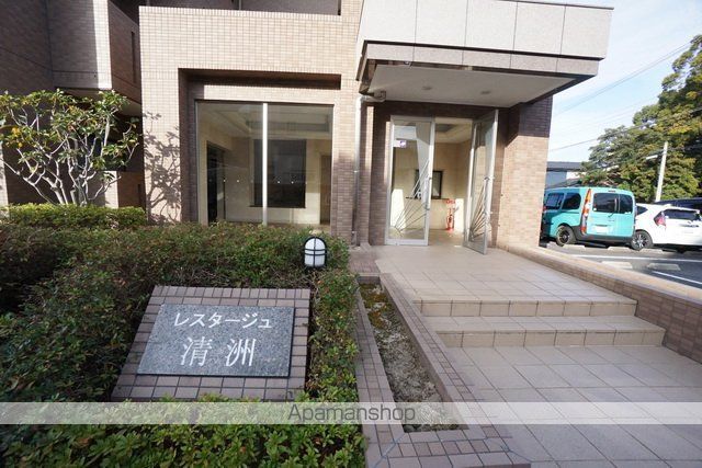 レスタージュ清州の玄関写真