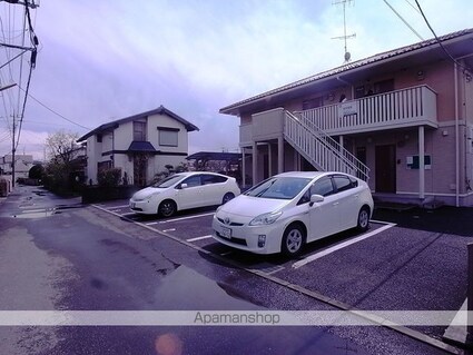 メゾンルミエール[1LDK/37.53m2]の駐車場