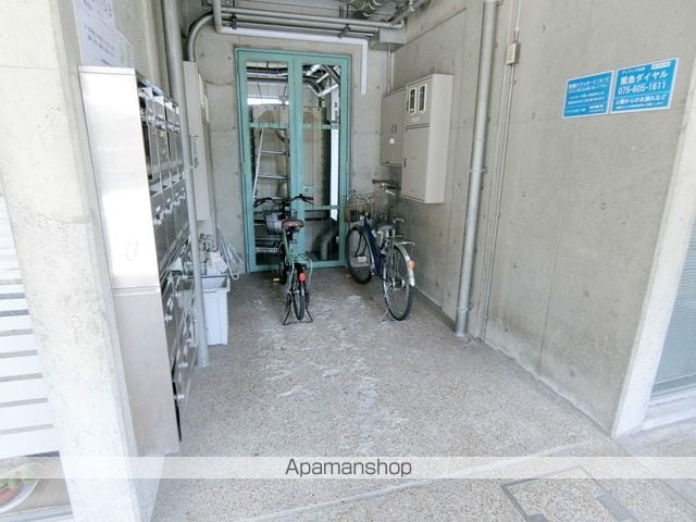 トライヤードのその他写真