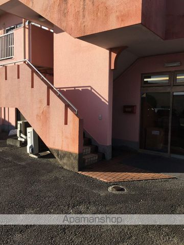 ベルヴィーユ大淀の玄関写真
