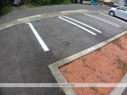 ユメゾン　南[1LDK/40.88m2]の駐車場