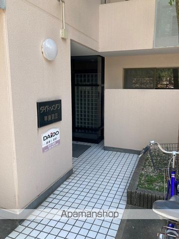 ダイドーメゾン甲東園IIの玄関写真