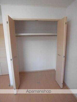 オーブ・レジデンス[1LDK/42.37m2]の収納