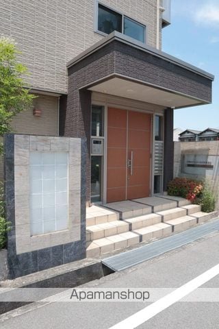 グランドシャーメゾン北花田N棟S棟の外観写真