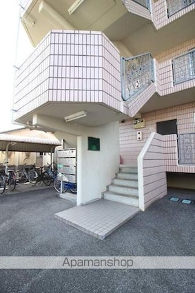 岡山県岡山市北区奥田本町[1LDK/48m2]のエントランス1