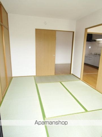 キャッスル西延岡の内装写真