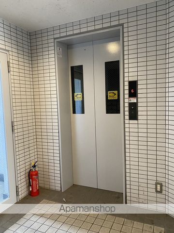 名古屋市東山線 高畑駅 徒歩3分 7階建 築33年の内装写真