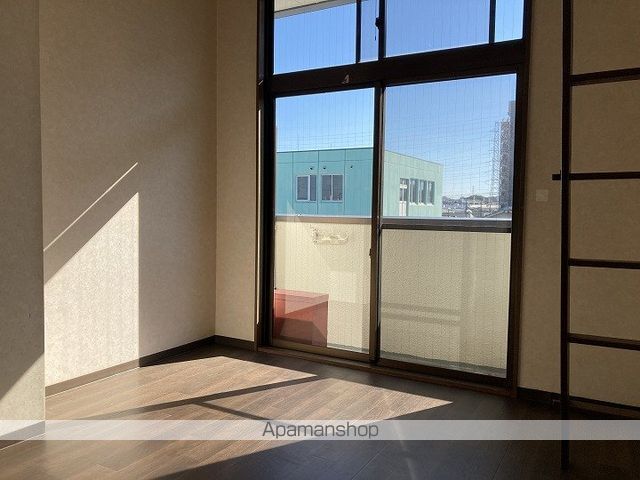 ブルーハイム駒岡の内装写真