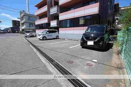 サンパティオ宮前[2DK/49.1m2]の駐車場