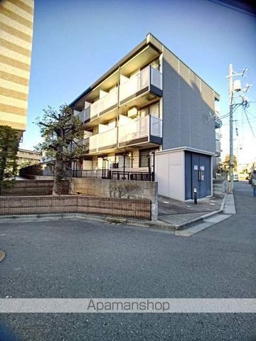 レオパレスボナール S Yの玄関写真