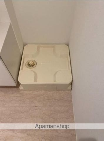 LEGALAND祐天寺の内装写真