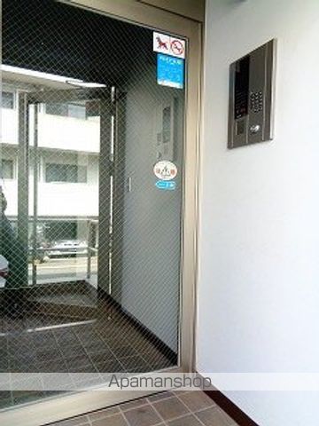 東京都世田谷区代沢４丁目[1LDK/49.66m2]のエントランス