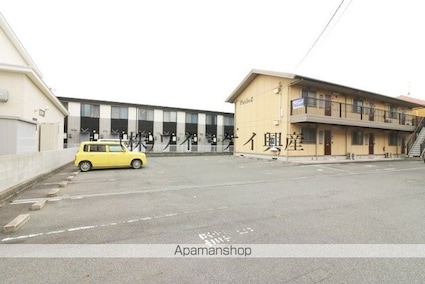 岡山県倉敷市宮前[2DK/47.54m2]の駐車場2
