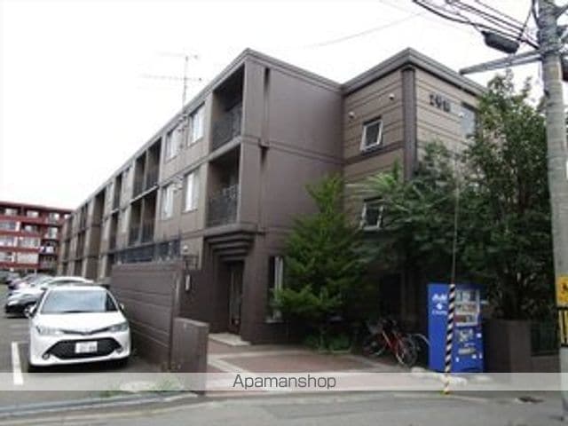 ホークメゾン札幌2号館の外観写真